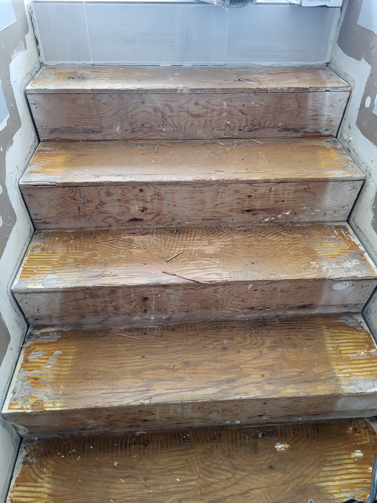 Staircase subfloor prep before install